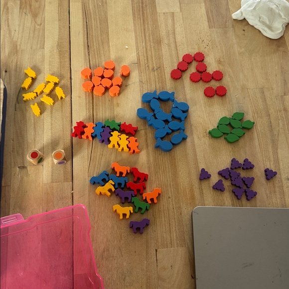 Sarah’s Silks Tiny Wooden Around the Year on The Farm Game with Dice - Picture 4 of 4